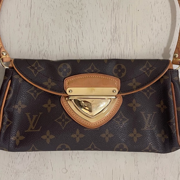 Authentic Louis Vuitton Monogram Beverly Pochette - Picture 8 of 15
